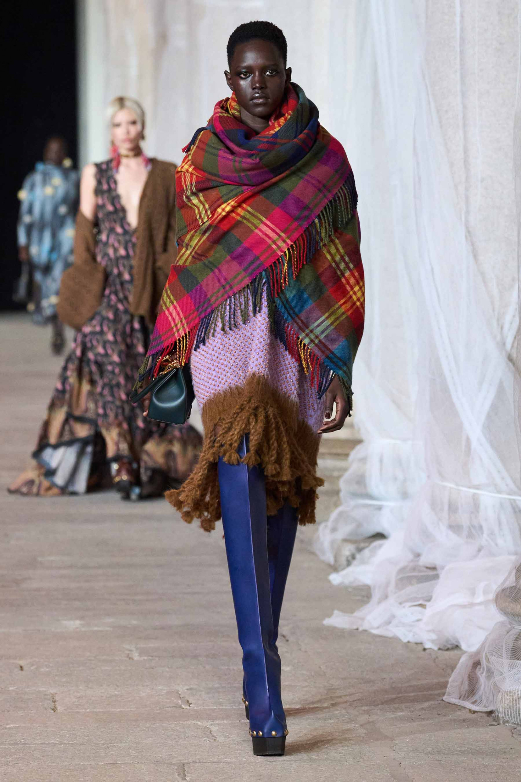 Tendência: o tartan é o rei dos xadrezes neste inverno - Harper's