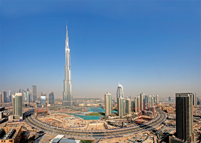 Burj Khalifa, o prédio mais alto do mundo, com 160 andares - Foto: Harper's Bazaar - Reprodução