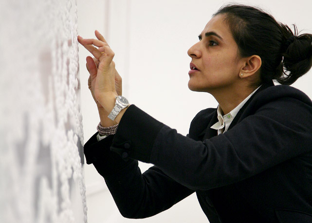 A artista plástica Barthi Kher - Foto: Reprodução/Harper's Bazaar