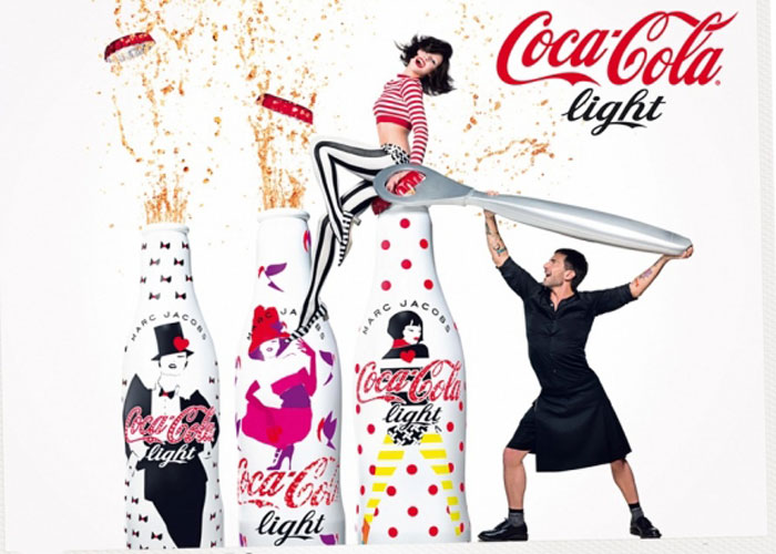 Nova imagem da linha de Marc Jacobs para a Coca-Cola - Foto: Reprodução