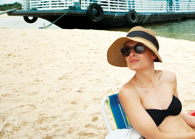 Vânia Goy é editora de beleza e comportamento da Harper's Bazaar Brasil - Foto: Reprodução/Harper's Bazaar