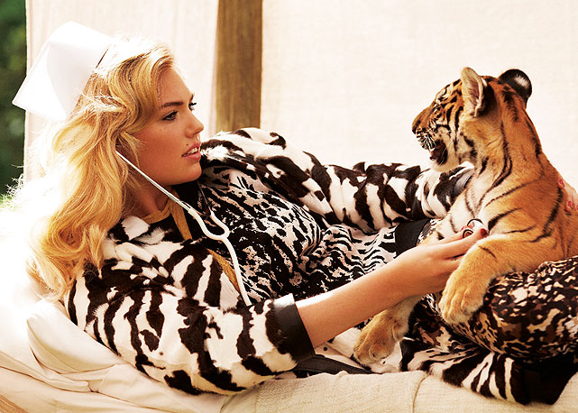 Kate Upton no segundo editorial da Carine para a Bazaar - Foto: Reprodução/Harper's Bazaar