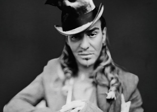 John Galliano vai virar professor - Foto: Reprodução