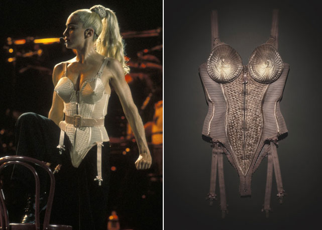 O icônico corslete Jean Paul Gautier usado na turnê "Blond Ambition" é uma das peças que estará na mini expo da Macy's - Fotos: Reprodução