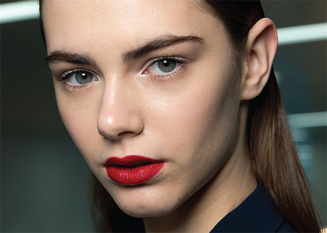 Antonio Berardi, inverno 2013 - Foto:Reprodução/ Harper's Bazaar