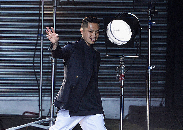 Phillip Lim no final do desfile da 3.1 Philip Lim inverno 2014 - Foto: Getty Images