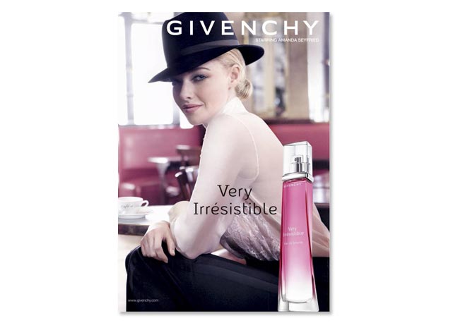 It-girl Amanda Seyfried para a Givenchy! - Foto: Divulgação