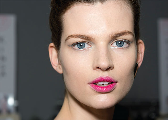 ... e o borradinho pink da Dior - Foto: Reprodução/Harper's Bazaar