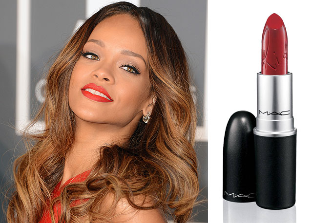 Rihanna e seu batom by M.A.C. - Fotos: Getty Images e Divulgação