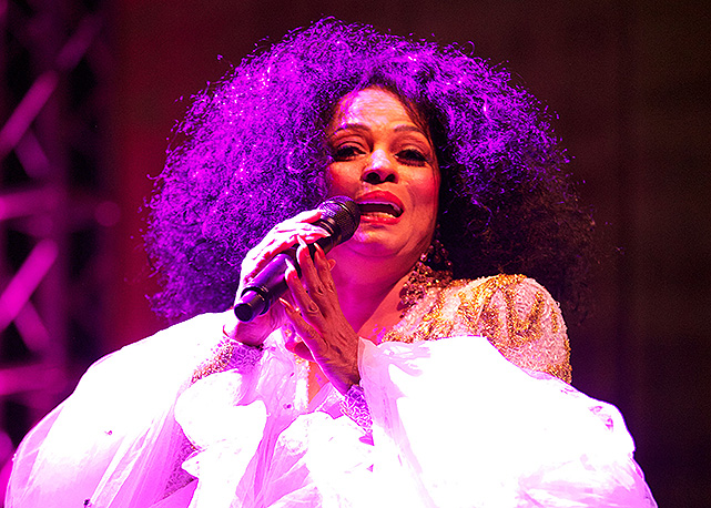 Para poucos: Diana Ross se apresenta em evento da Bvlgari - Foto: Getty Images