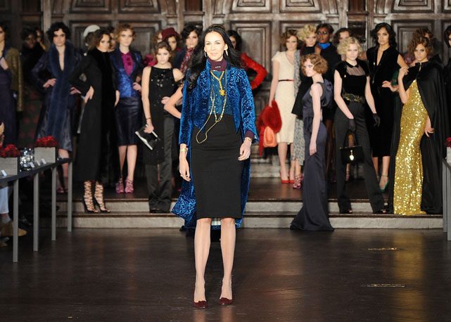 L'Wren Scott ao final do seu desfile de inverno, em Nova York