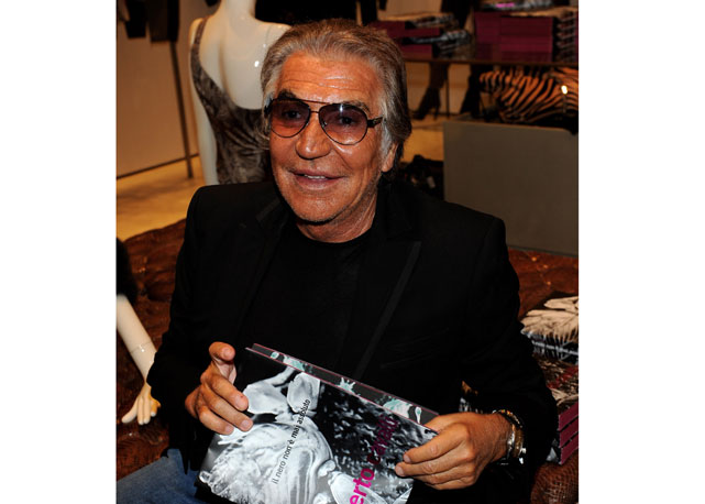Roberto Cavalli ganha prêmio em Milão - Foto: Getty Images