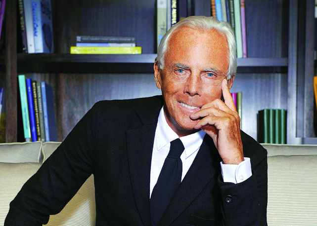     Giorgio Armani na flagship Armani Casa, em Milão - Foto: reprodução/Harpers Bazaar