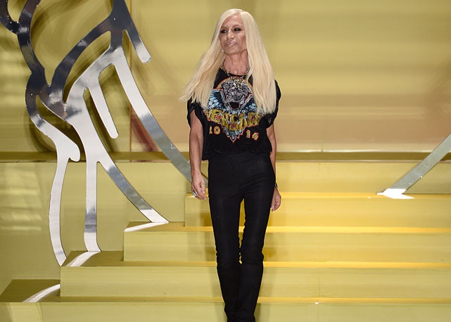 Donatella na passarela de verão 2014 da Versace, na temporada de Milão - Foto: Getty Images