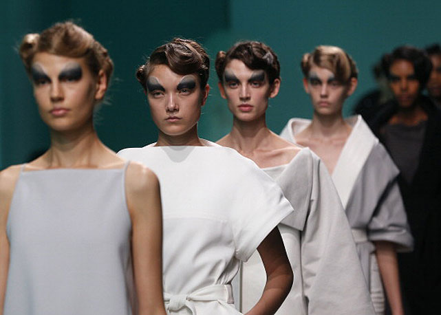 Gareth Pugh mostra seu verão 2014 em Paris - Foto: Getty Images
