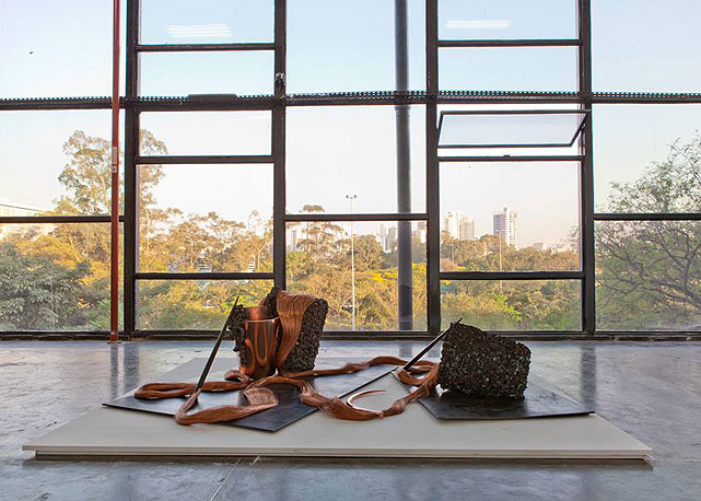 A obra de Tunga exposta na 30 × bienal  - Foto: divulgação