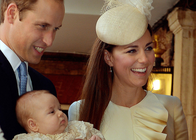 George Alexander Louis juntos aos pais, Kate Middleton e William - foto: Getty Images