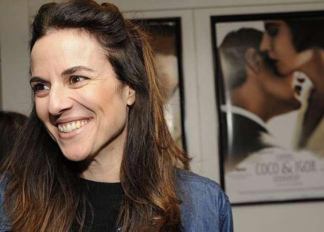 Chris Francini comanda uma equipe de personal shoppers - Foto: reprodução