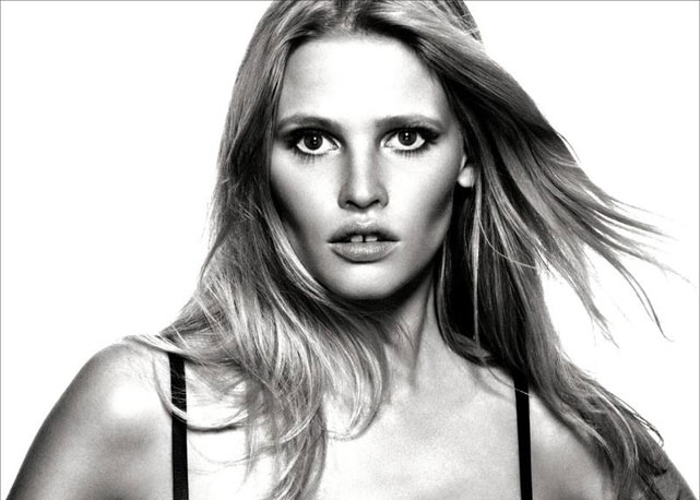 Lara Stone é o novo rosto da L'Oreal - Foto: Reprodução