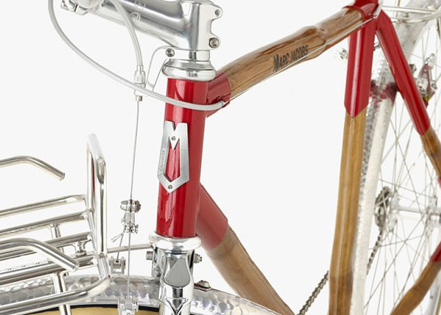 Detalhe da bike, feita de bambu! - Foto: reprodução