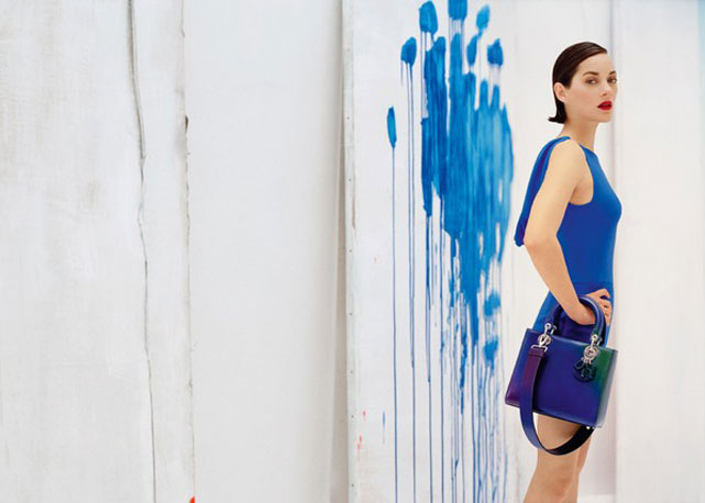 Um dos novos anúncios artsy da Lady Dior - Foto: divulgação