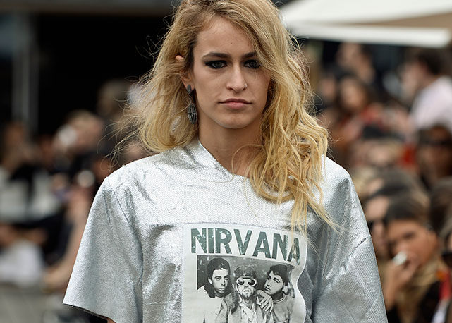 Alice Dellal na passarela da Pat Pat's - Foto: Agência Fotosite