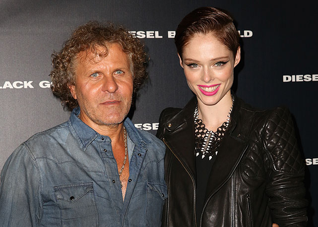 Renzo Rosso com uma das suas tops preferidas: Coco Rocha - Foto: Getty Images