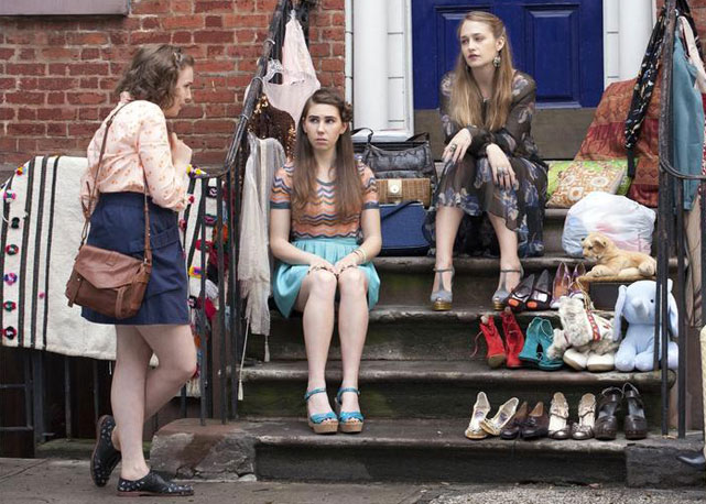 A terceira temporada de Girls começa em janeiro de 2014, mas uma prévia do que vem por aí acaba de sair. Play... - Foto: divulgação