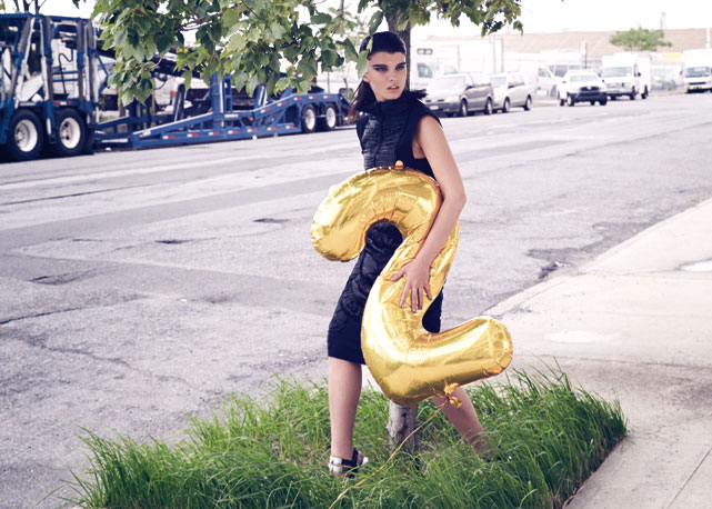 Comemoramos 2 anos com Crystal! - Foto: reprodução/Harper's Bazaar