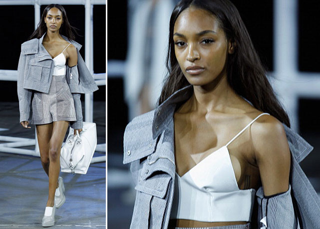 Jourdan Dunn abriu o desfile de verão 2014 de Alexander Wang, em Nova York - Fotos: Getty Images