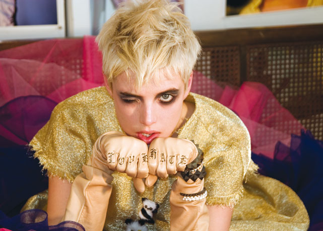 Fotografia de Billy Sullivan que integra ensaio comandado por Lori a convite da revista I-D - Foto: reprodução/Harper's Bazaar