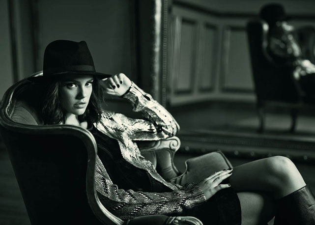 Laura Neiva posa para a campanha de inverno 2014 da ATEEN - Foto: Divulgação