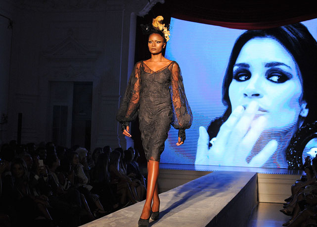 O desfile - Foto: Alexandre Virgilio/ SiteRG