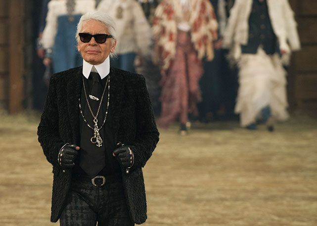 Lagerfeld no Chanel "Metiers d'Art" Show, no Texas - Foto: Getty Images