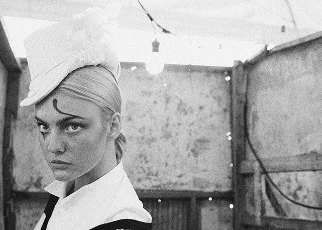 Carol Trentini por Cristiano Madureira para ffw_MAG! de 2007 - Foto: divulgação
