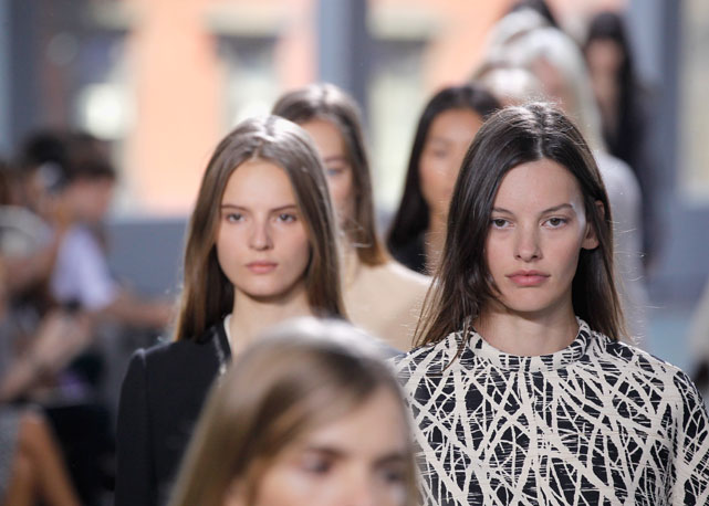 Desfile de verão 2014 da grife Proenza Schouler - Foto: Getty Images