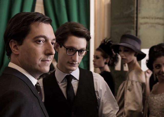Guillaume Gallienne e Pierre Niney como Bergé e YSL, respectivamente - Foto: reprodução