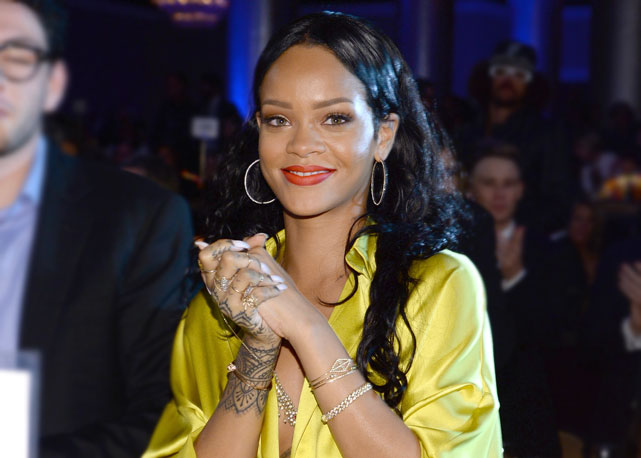 Rihanna está de olho no mercado da moda. A cantora está pensando em abrir sua própria marca - Foto: Getty Images 