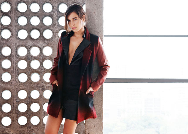 Um dos looks do inverno 2014 da Karin Matheus - Foto: Tinko Czetwertynski/ divulgação