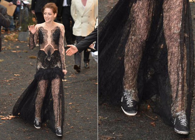 Atriz não abre mão do conforto e sempre troca os saltos por um tênis - Fotos: Getty Images