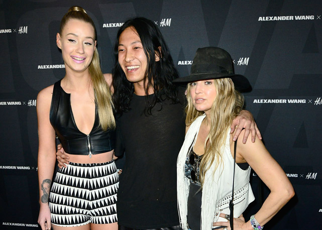 Alexander Wang com Iggy Azalea e Fergie - Foto: Getty Images