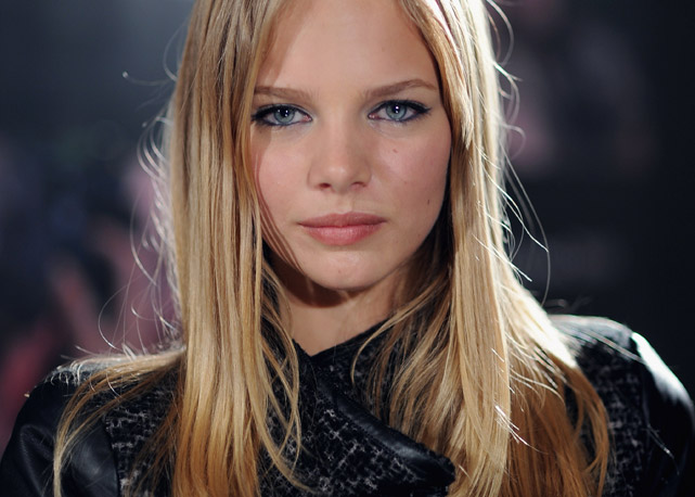 Marloes Horst no lançamento do calendário Pirelli 50 anos - Foto: Getty Images