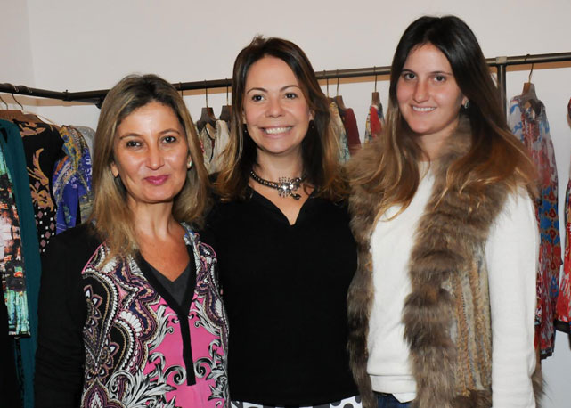 Vivi Mascaro entre as sócias Bia e Gabriela Neitzert - Foto: Luciana Prezia