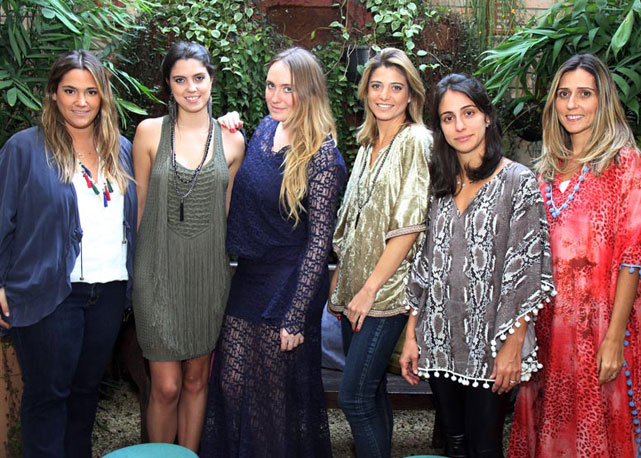 Da esquerda para à direita: Bel Pimenta, Helena Araujo, Giulia Alterio, Diana Lins de Noronha, Marta Brandão Machado e Joanna Tanuel - Foto:Marina Malheiros/ divulgação