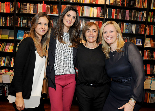 Da esquerda para a direita: a diretora de marketing da Carta Editorial Giuliana Sesso, Isabella Fiorentino, nossa publisher Patricia Carta e a escritora Monika Jablonska - Foto: Alexandre Virgílio/SiteRG