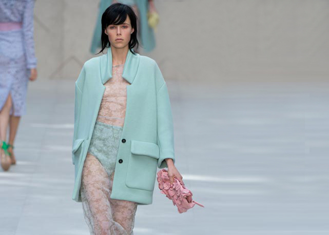 Burberry, verão 2014 - Foto: Getty Images
