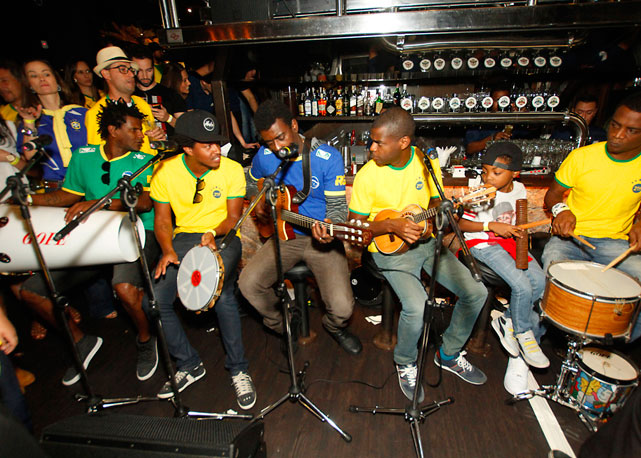 A roda de samba com Seu Jorge anima a TorcidaRG! - Foto: Arthur Vahia/SiteRG