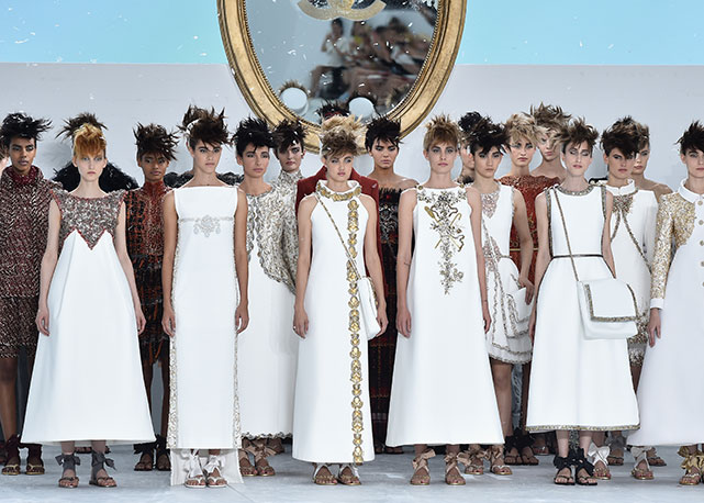 Final do desfile de alta-costura da Chanel - Foto: Getty Images