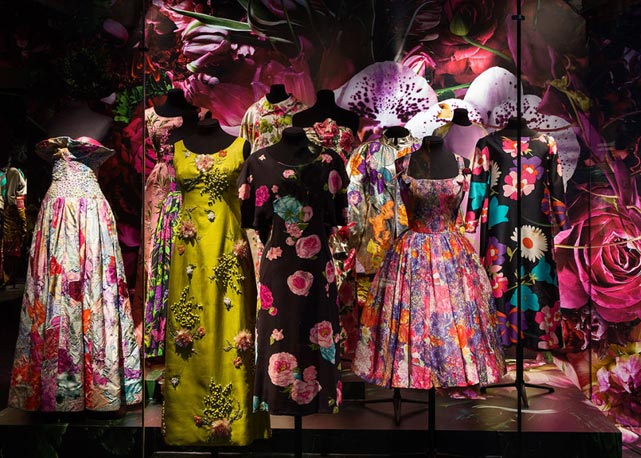 Dries Van Noten no Les Arts Décoratifs - Foto: reprodução/Harper's Bazaar