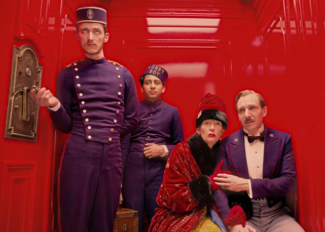 Cena do filme O Grande Hotel Budapeste. Zoom no casaco de pele Fendi - Foto: divulgação